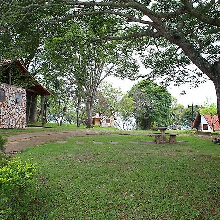 Hotel Fazenda Paraiso Da Serraコンゴーニャス エクステリア 写真
